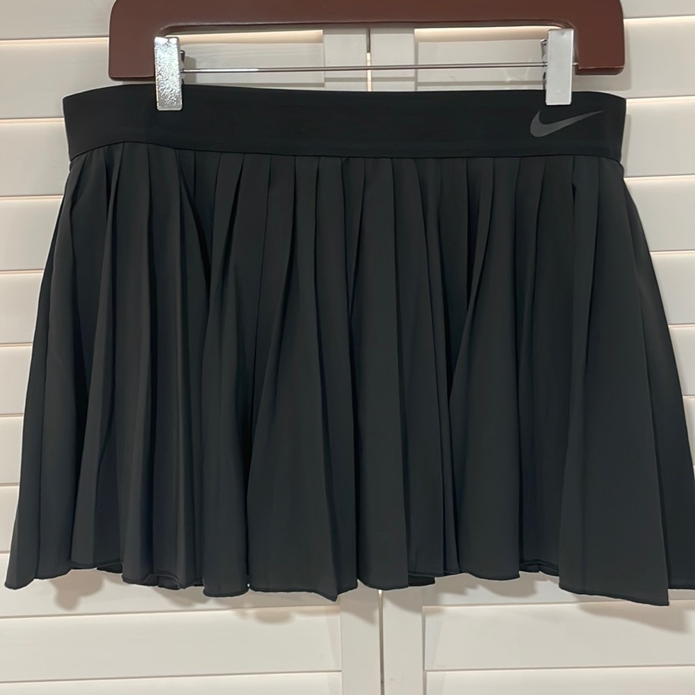 Nike Black Pleated Tennis Skirt
